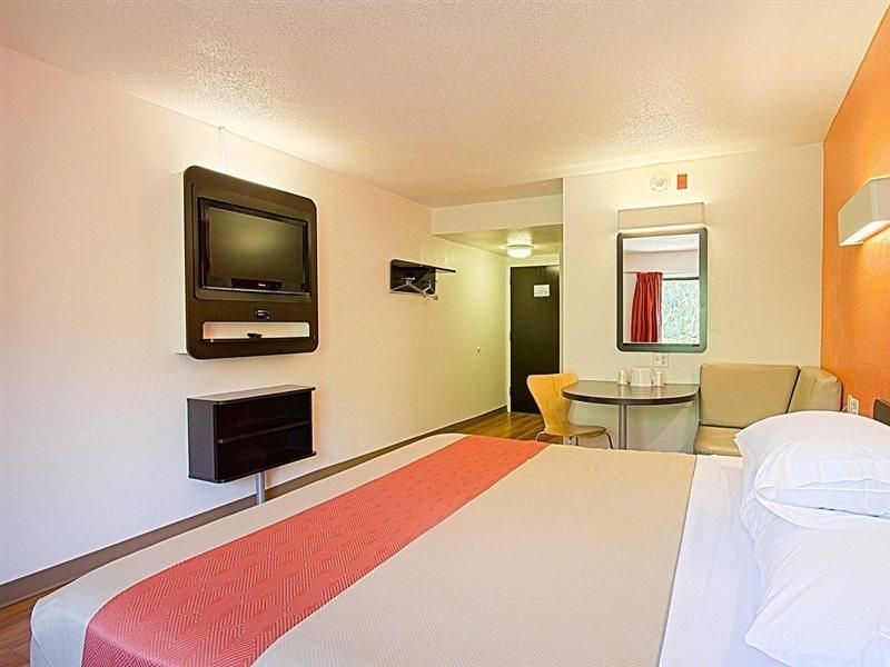 Motel 6-East Brunswick, Nj Exterior photo