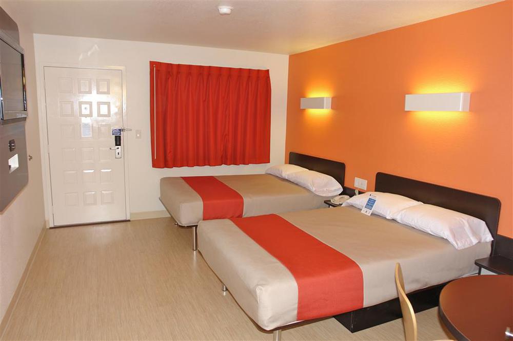 Motel 6-East Brunswick, Nj Room photo